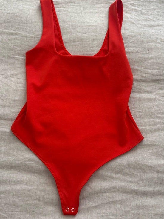 Good American Tops - Good American Sculpting Modern Tank Bodysuit